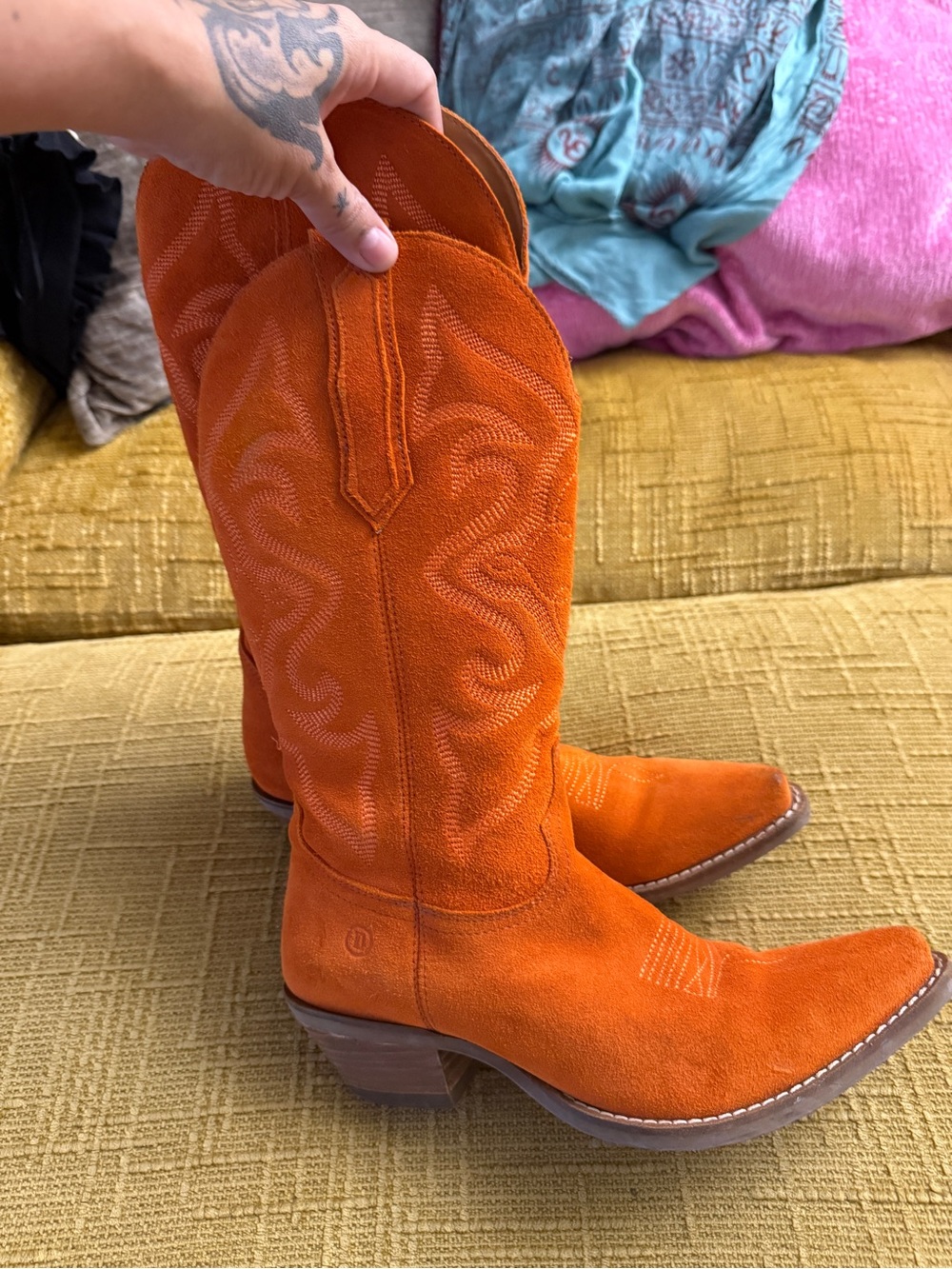 Orange Suede DingoWomen's Cowboy Boots - Stylish Western Heels - Picture 4 of 7